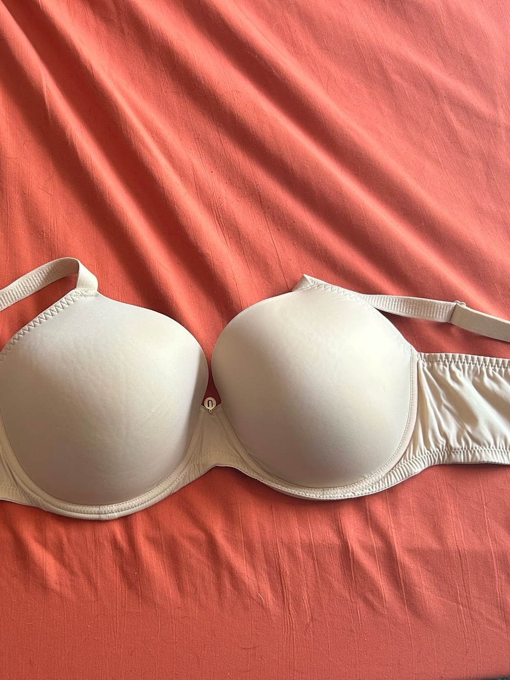 Everyday Smooth T-Shirt Bra in Cream